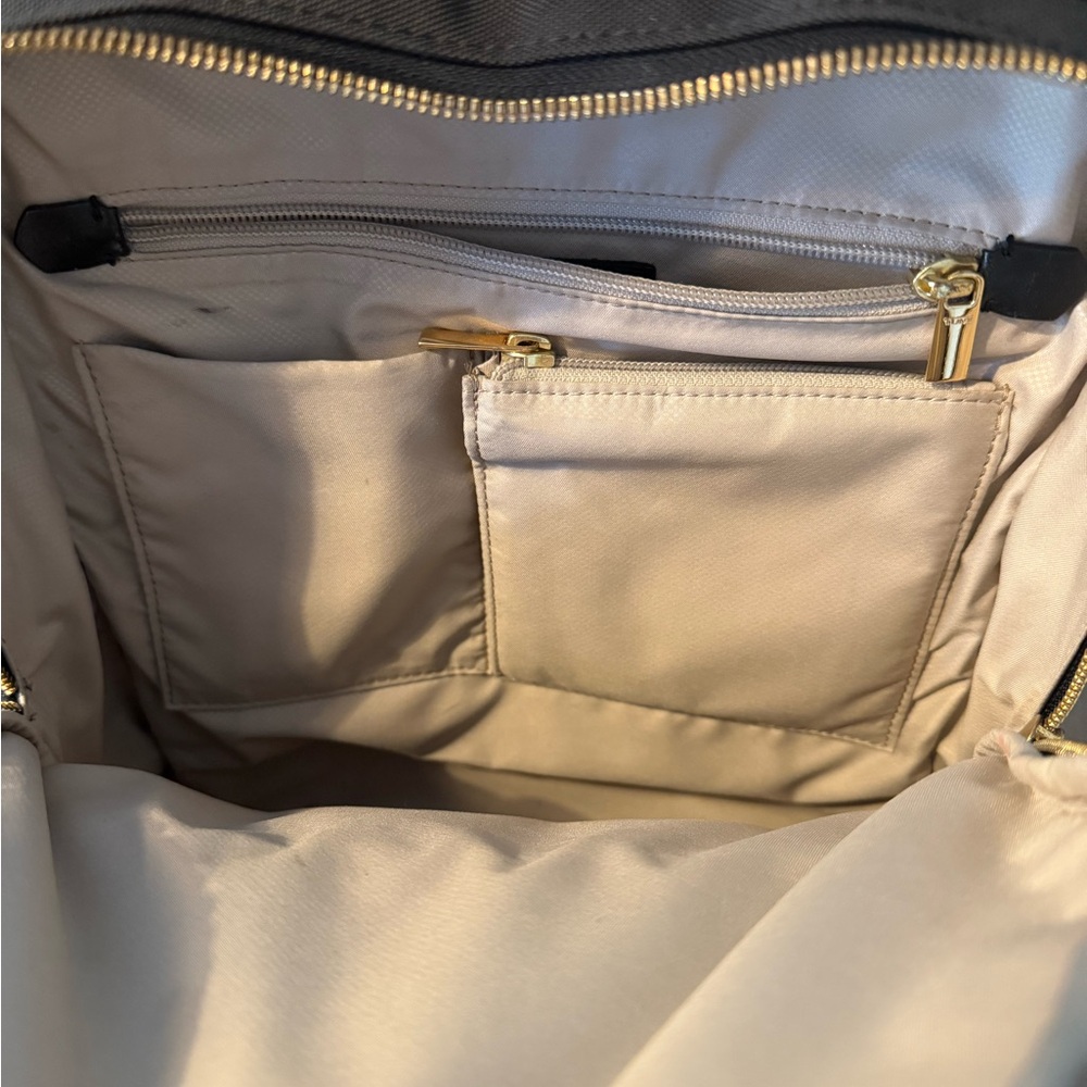 Tumi RARE Larkin Laurel Backpack - Picture 6 of 9